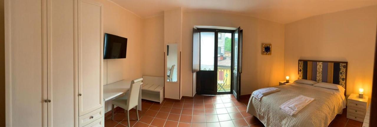 Le Vie Mediterranee Torre di Ruggiero Exterior photo